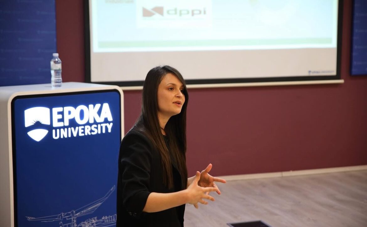 Leksion i hapur me studentët e Universitetit “Epoka”